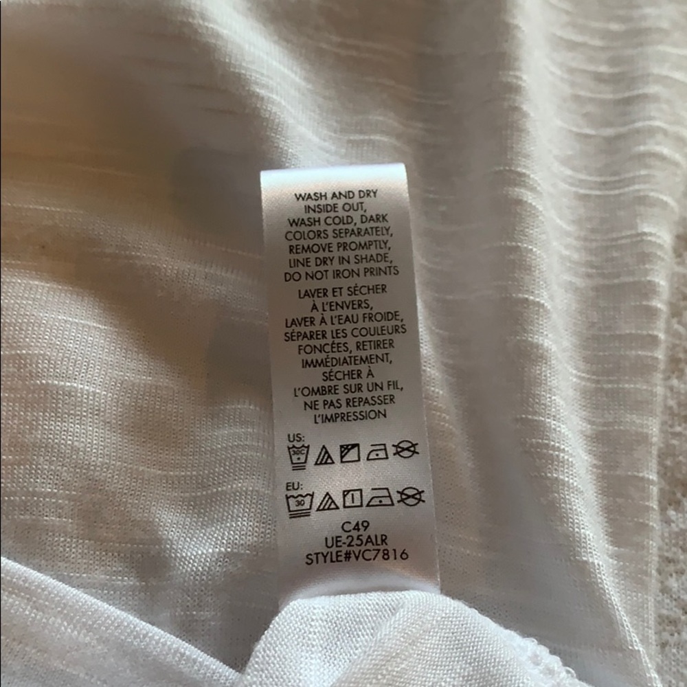 Calvin Klein white T-shirt - Picture 8 of 8